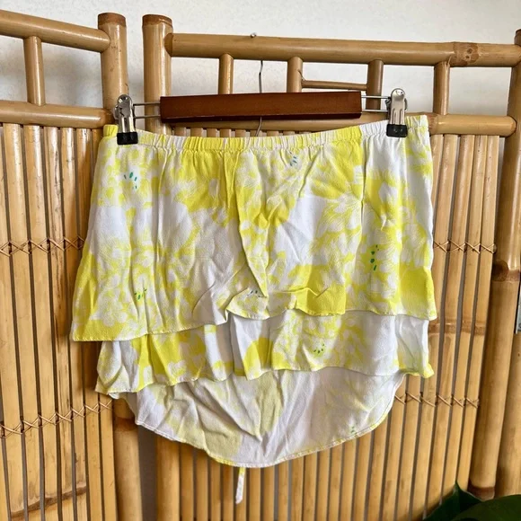 Cupcakes & Cashmere Yellow Tie-dye Mini Skirt Swim Coverup / Sarong Large - Picture 6 of 7